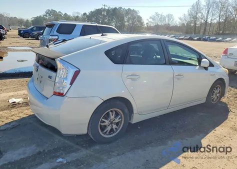 2010 Toyota Prius z USA, uszkodzony, nr VIN JTDKN3DU9A0172263